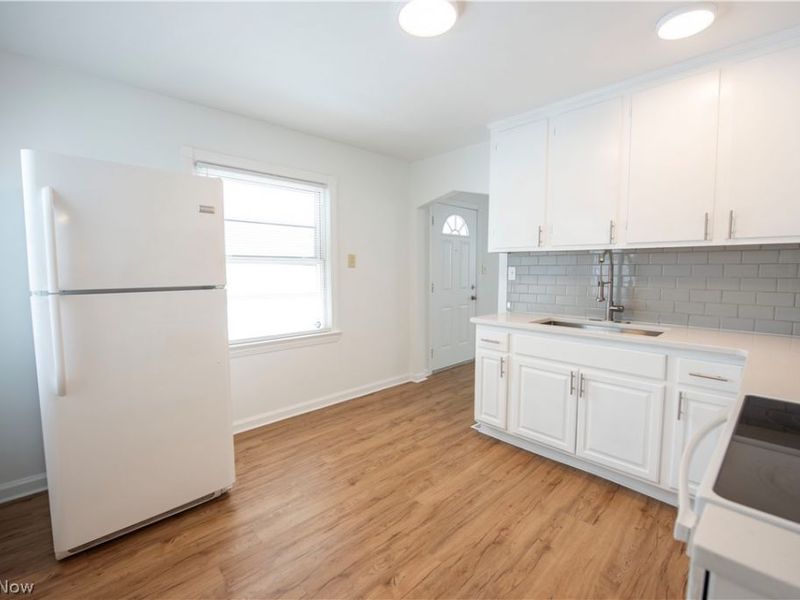 20600 Watson Road, Maple Heights, OH 44137 Photo 5