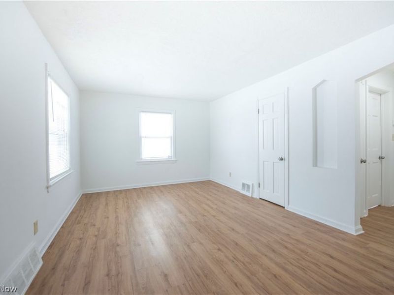 20600 Watson Road, Maple Heights, OH 44137 Photo 7