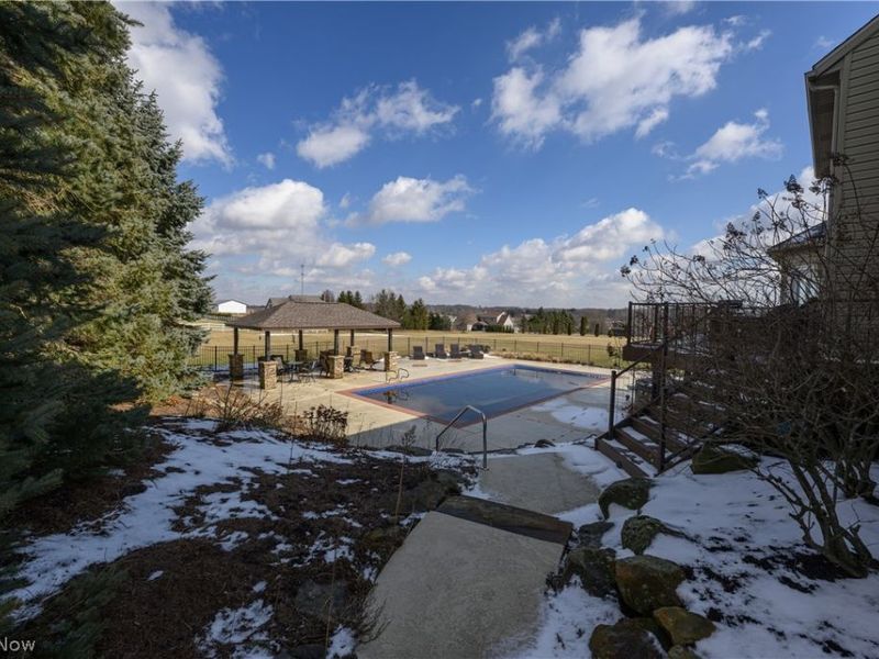 1617 Charolais Street NW, Uniontown, OH 44685 Photo 8