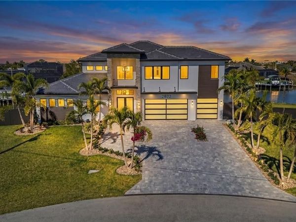 2822 SW 17th AVE, CAPE CORAL, FL 33914