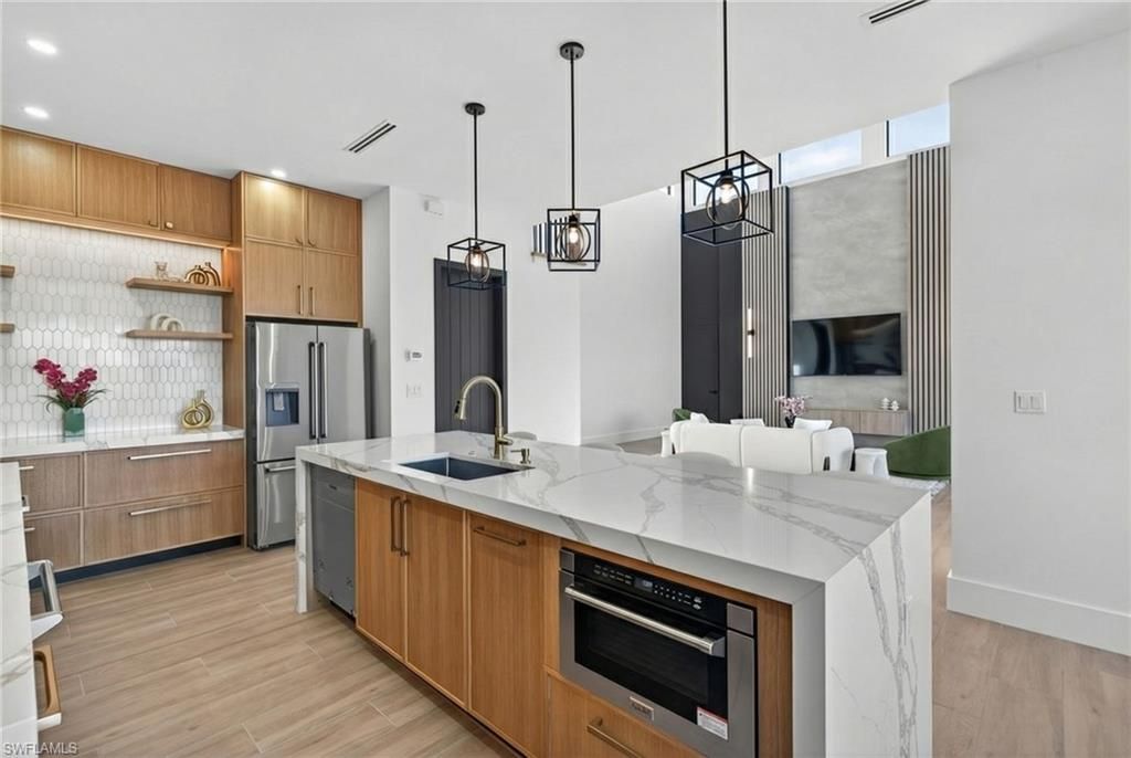 2822 SW 17th Ave, Cape Coral, FL 33914 Photo