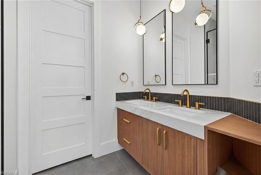 2822 SW 17th Ave, Cape Coral, FL 33914 Photo