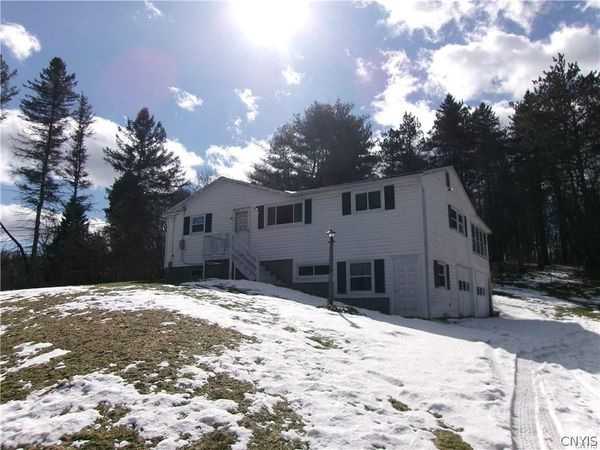 3225 Gracie Road , Cortland, NY 13045