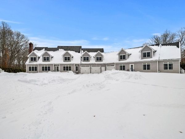 13 Steed Ave, West Newbury, MA 01985