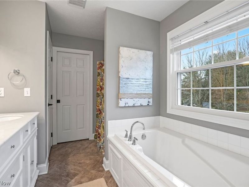 1194 Warwick Court, Medina, OH 44256 Photo 24