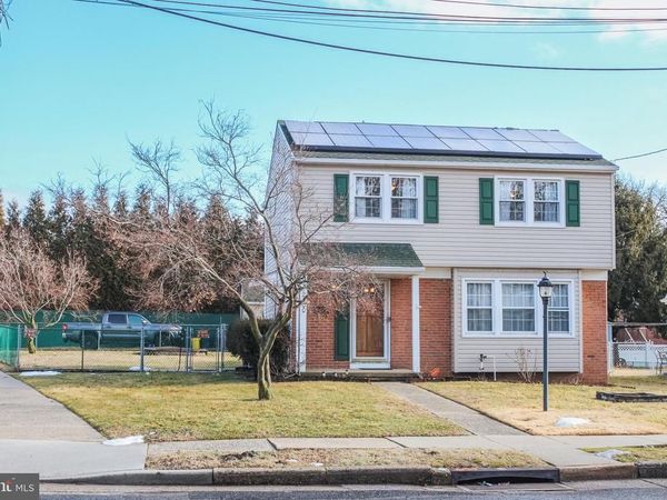 2400 CLEMENT AVENUE , PENNSAUKEN, NJ 08109