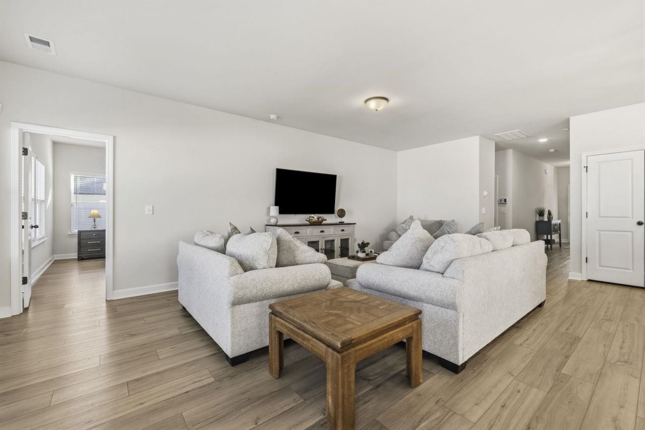 269 Valerio St. Photo 10