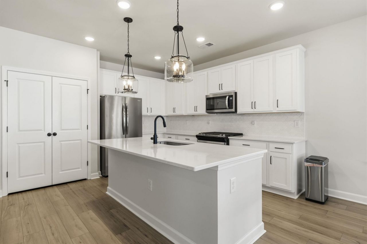 269 Valerio St.  Photo 14