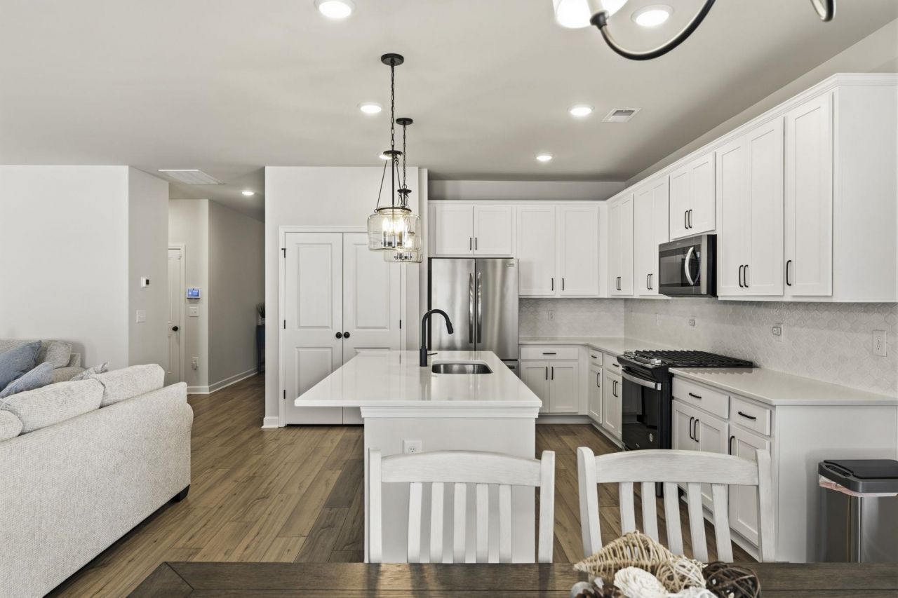 269 Valerio St.  Photo 19