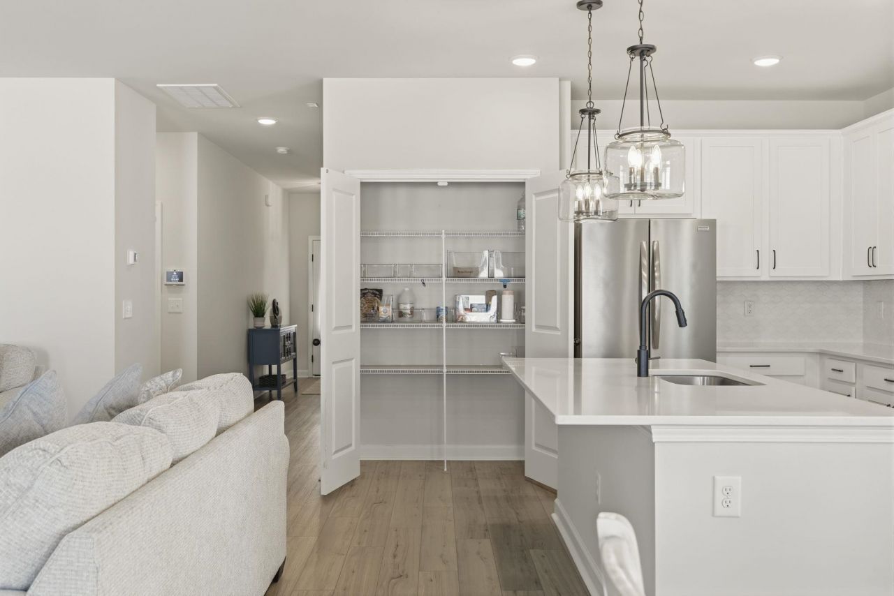 269 Valerio St.  Photo 21