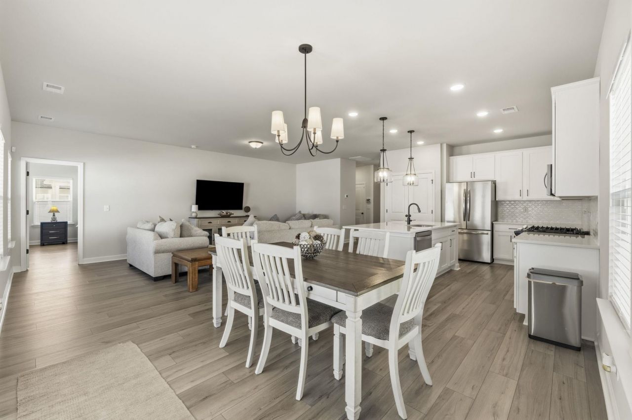 269 Valerio St.  Photo 23