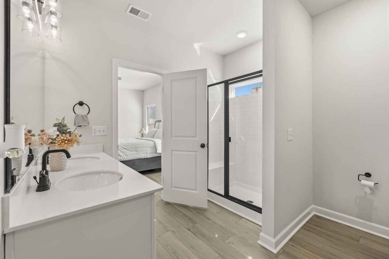 269 Valerio St.  Photo 28