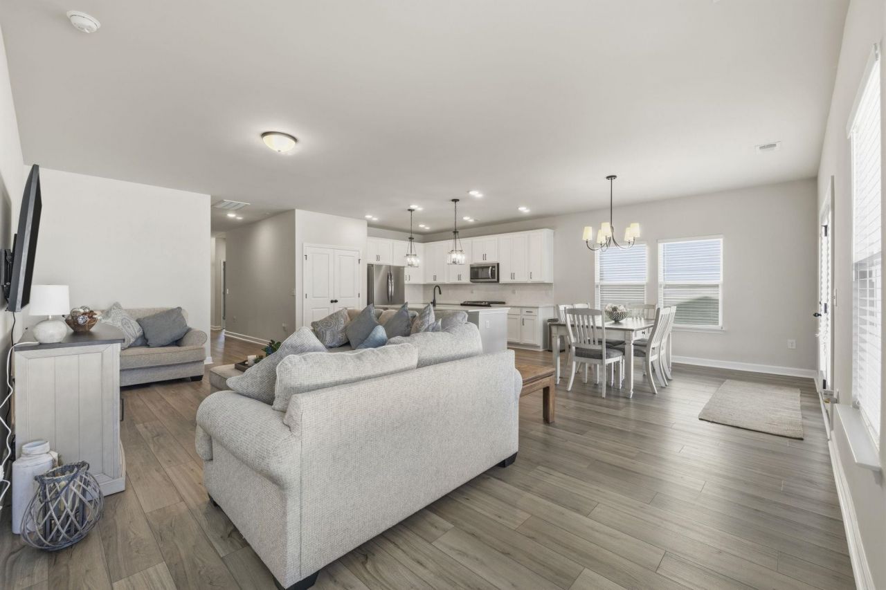 269 Valerio St.  Photo 9