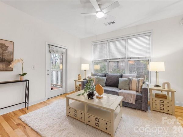 1000 E Woodlawn Road , Unit 118, Charlotte, NC 28209