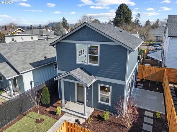 6909 NE Multnomah ST, Unit B, Portland, OR 97213