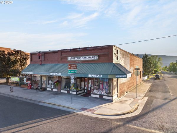 206 S MAIN ST, Union, OR 97883