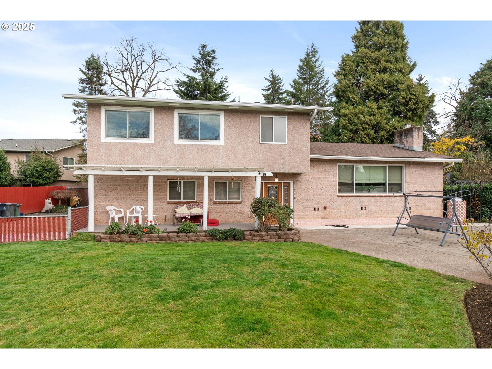 2746 Harlow Rd, Eugene, OR 97401 Main Photo