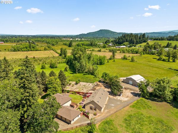 37310 Fawn DR, Lebanon, OR 97355