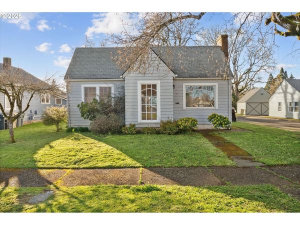 923 SW ELLIS ST, Dallas, OR 97338