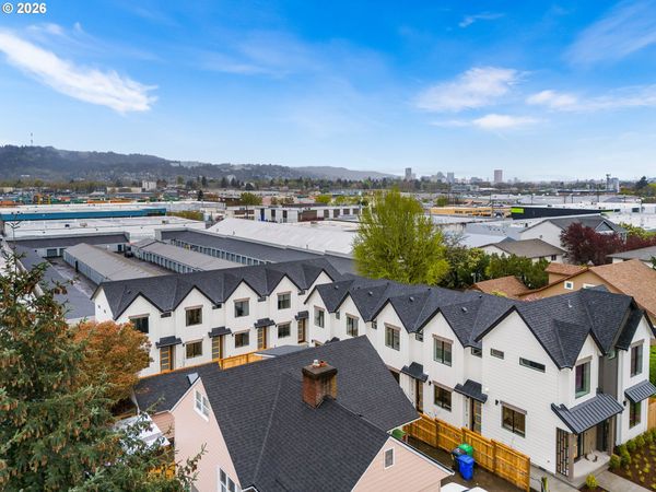 5183 SE 28TH AVE, Unit 8, Portland, OR 97202