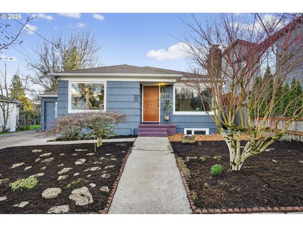 7618 SE CLAY ST, Portland, OR 97215
