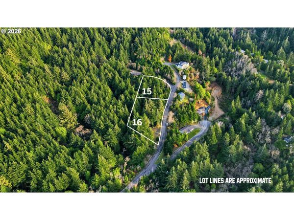 Dee Terrace, Unit 15, Port Orford, OR 97465