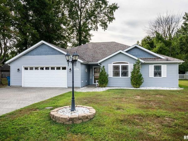 402 Noah Lane, Carterville, IL 62918