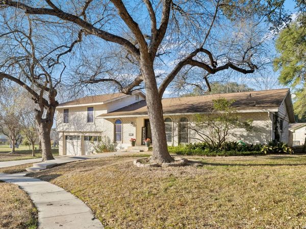 4003 Bentway, San Antonio, TX 78217