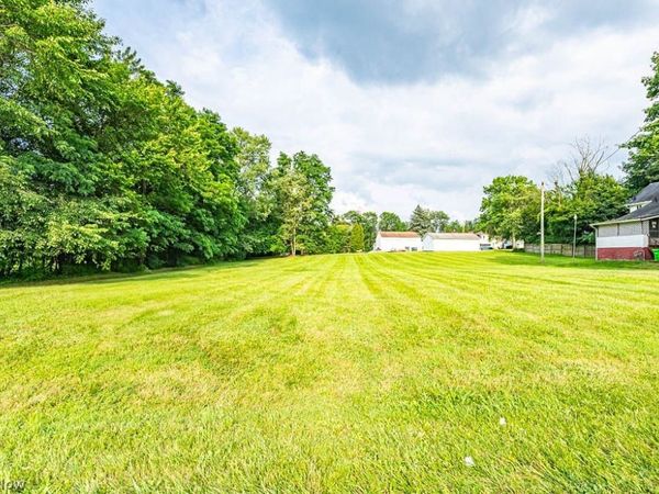 287 1/2 W Main Street, Alliance, OH 44601