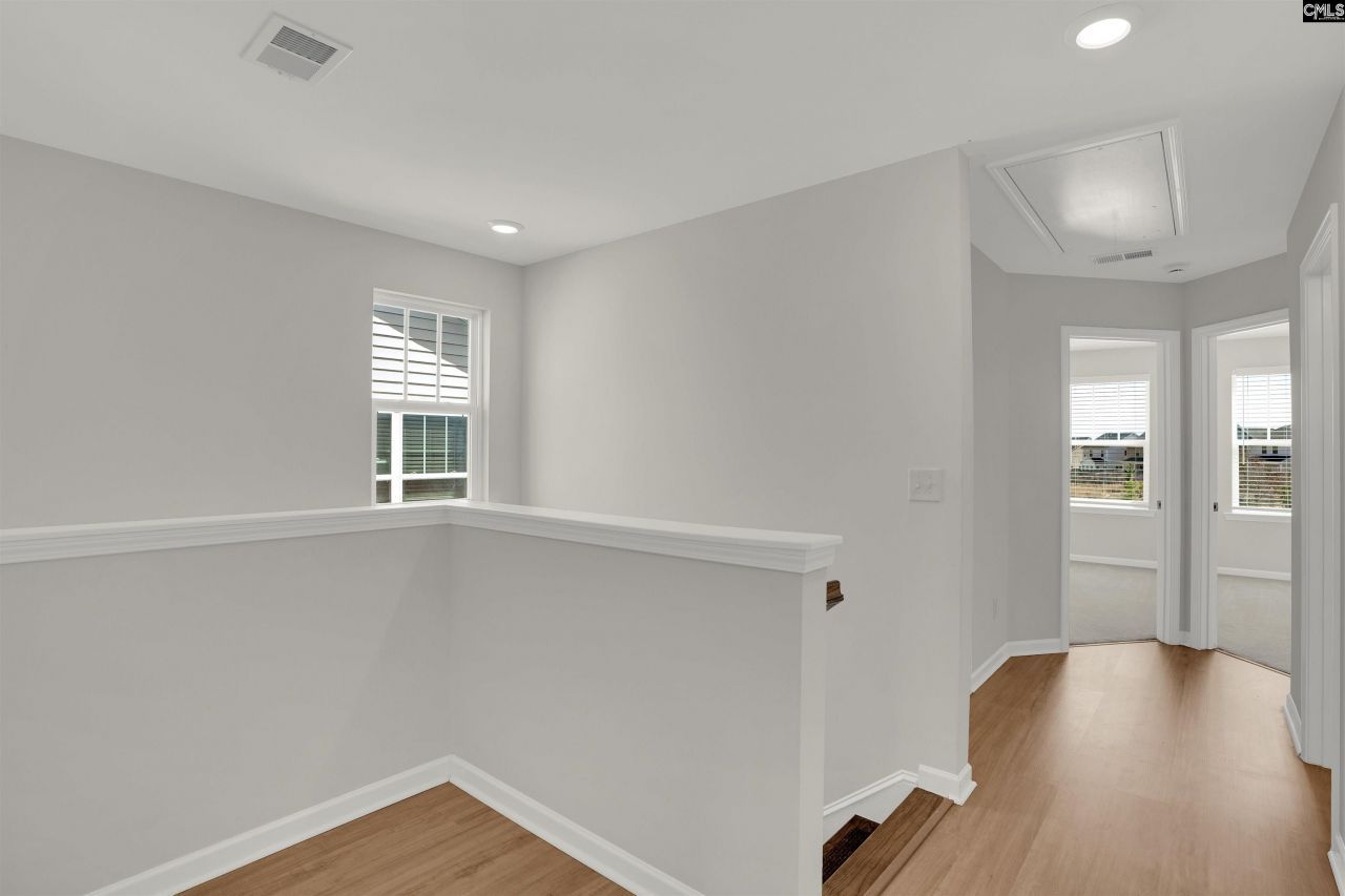 748 N Pinewalk Way  Photo 18