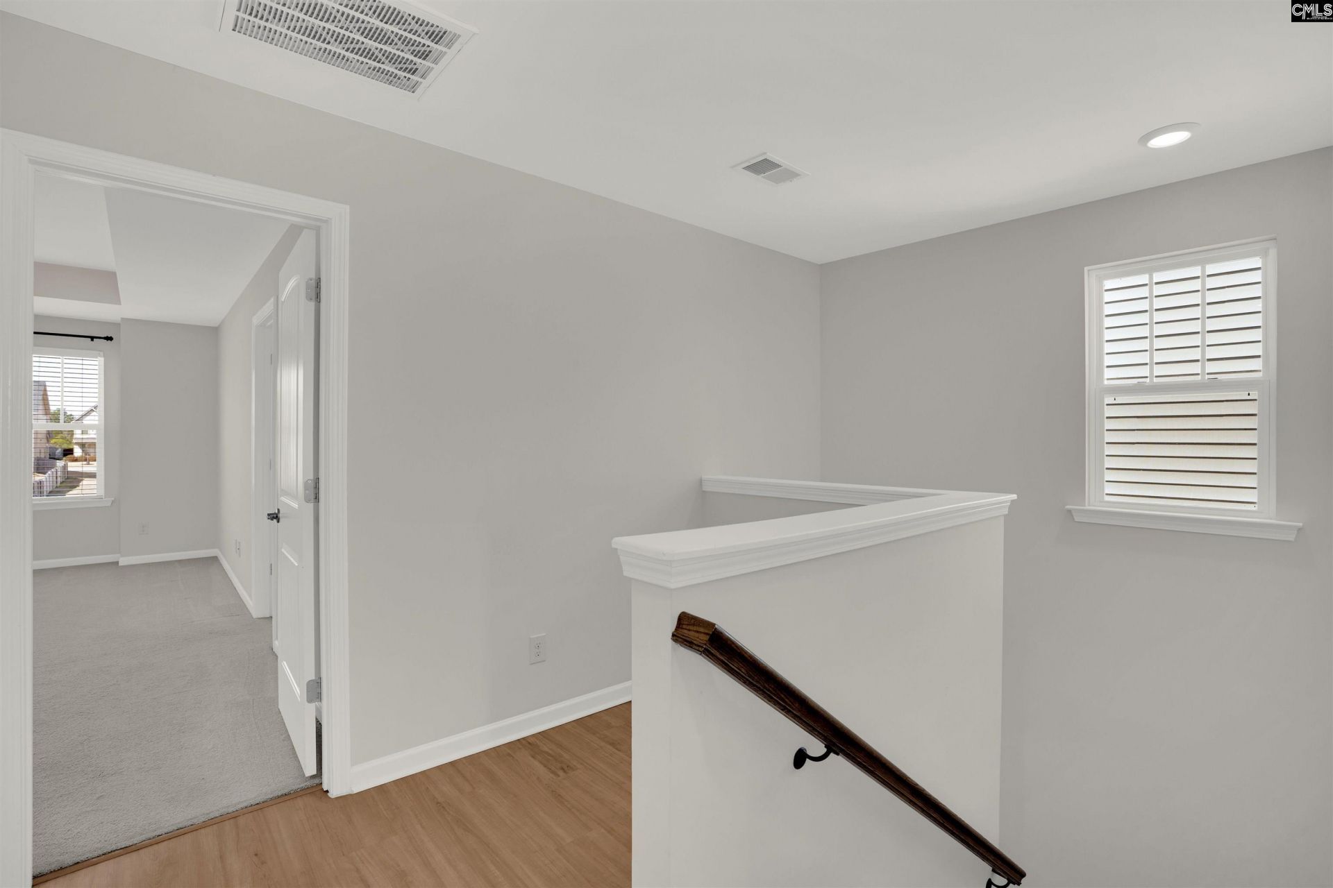 748 N Pinewalk Way Photo 19