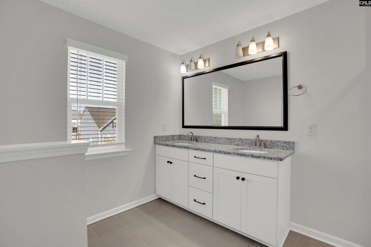 748 N Pinewalk Way  Photo 23