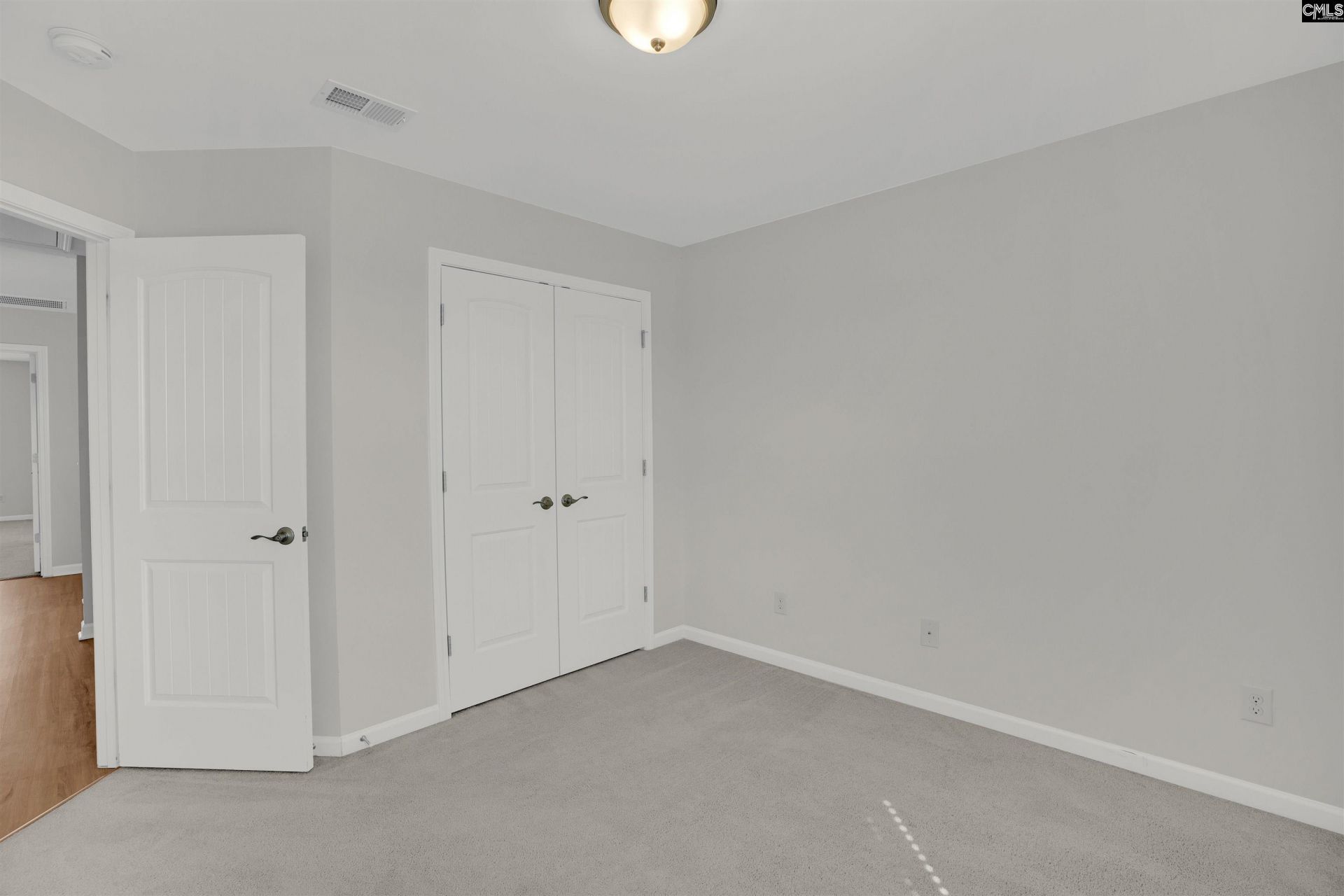 748 N Pinewalk Way Photo 33