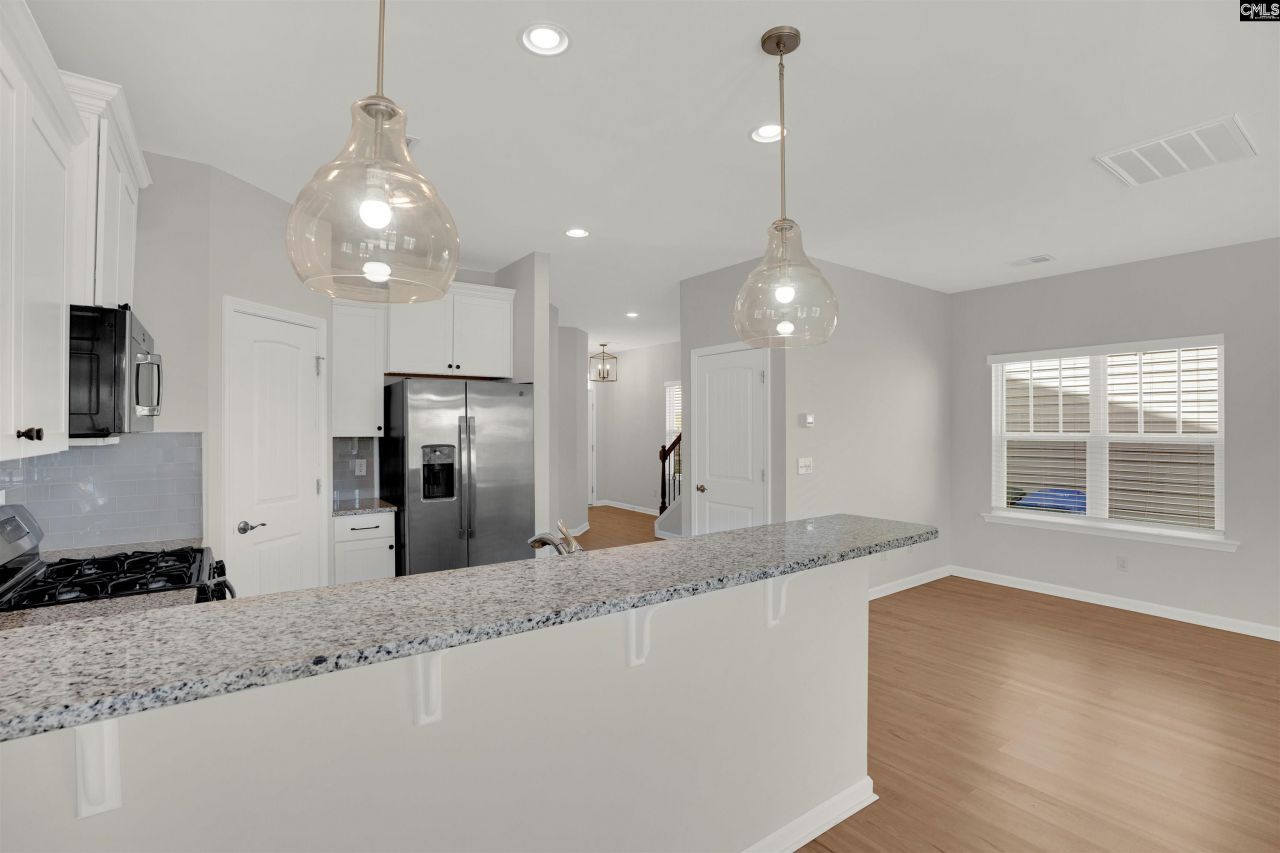 748 N Pinewalk Way  Photo 9