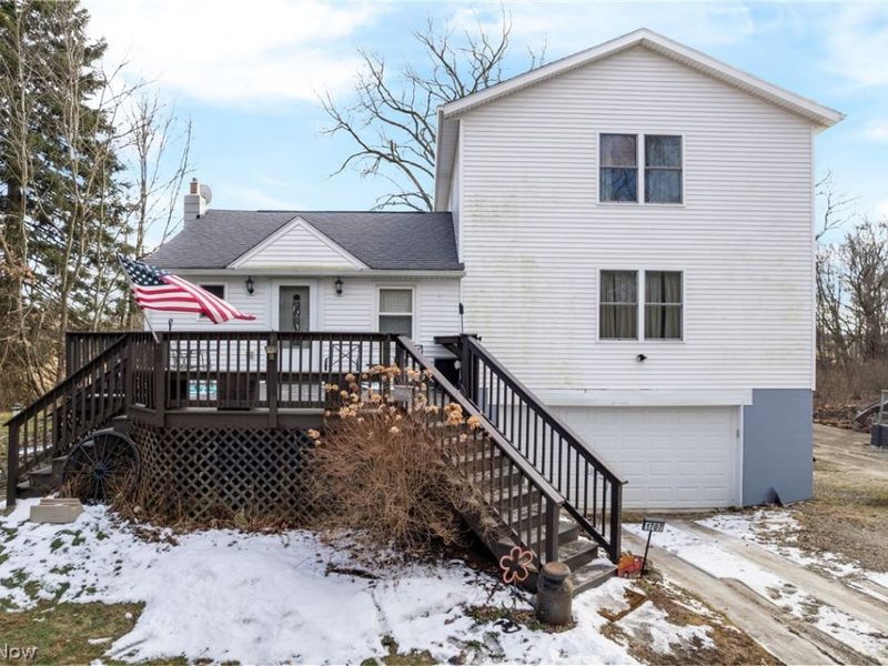 1707 Congress Lake Road, Mogadore, OH 44260 Photo 2