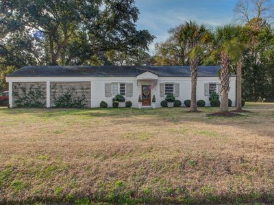 1435 N Edgewater Drive, Charleston, SC 29407