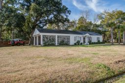 1435 N Edgewater Drive photo 4