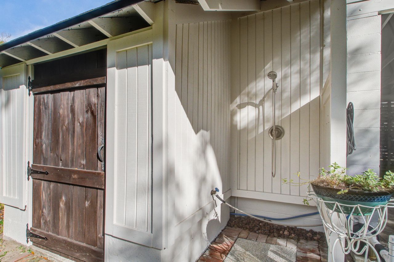 1435 N Edgewater Drive Photo 20