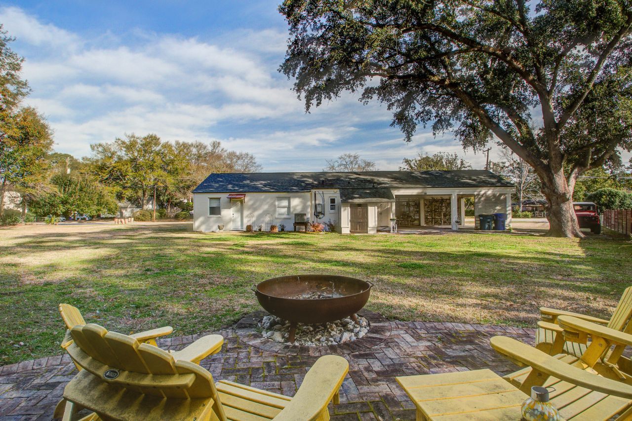 1435 N Edgewater Drive Photo 22