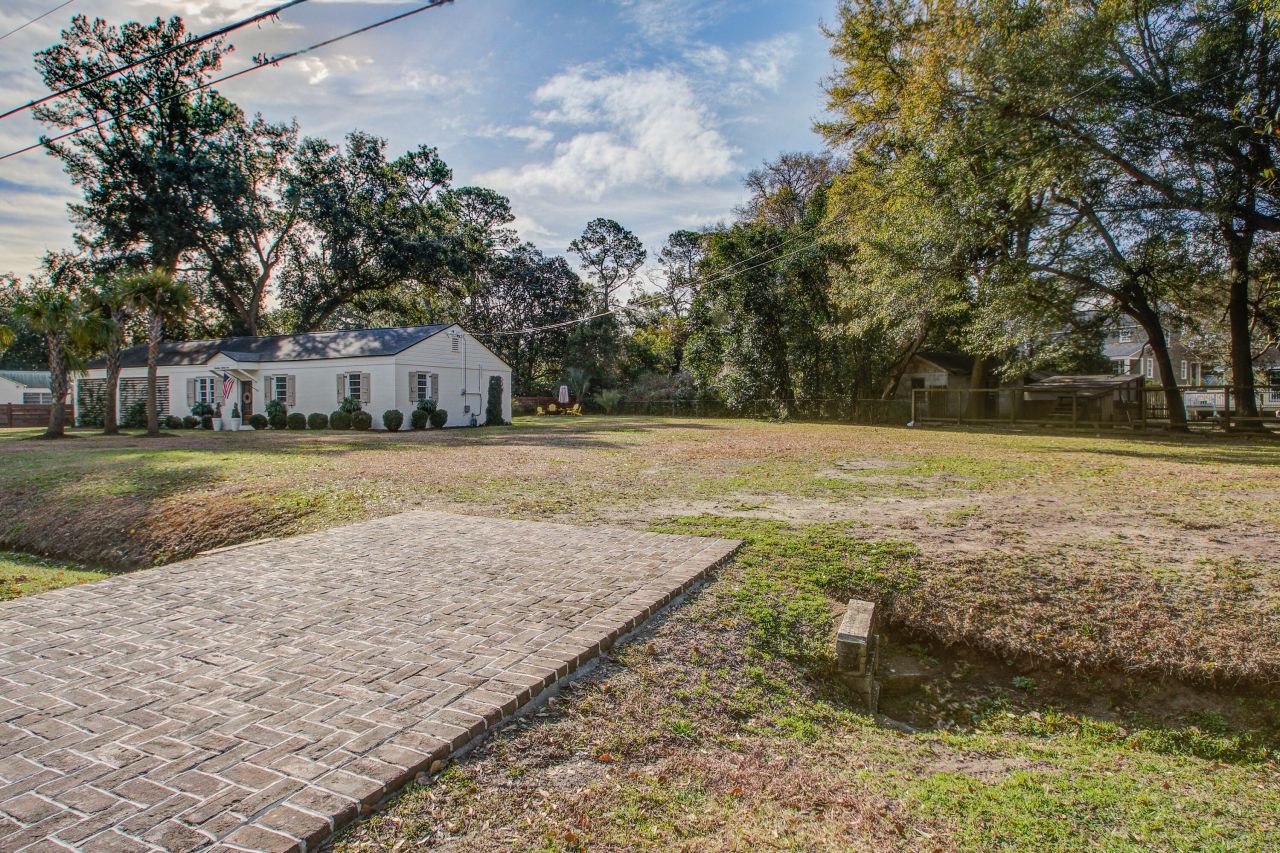 1435 N Edgewater Drive Photo 25