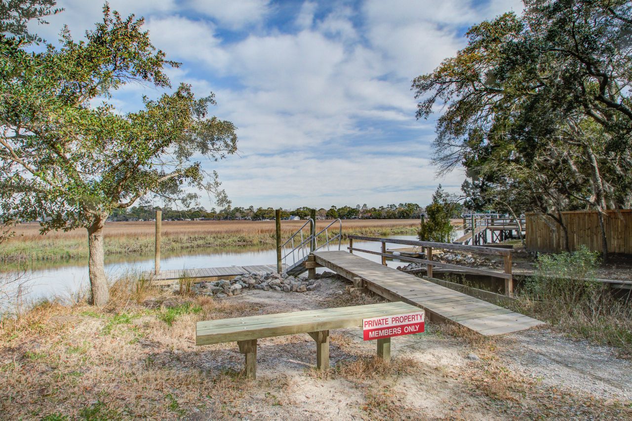 1435 N Edgewater Drive Photo 27