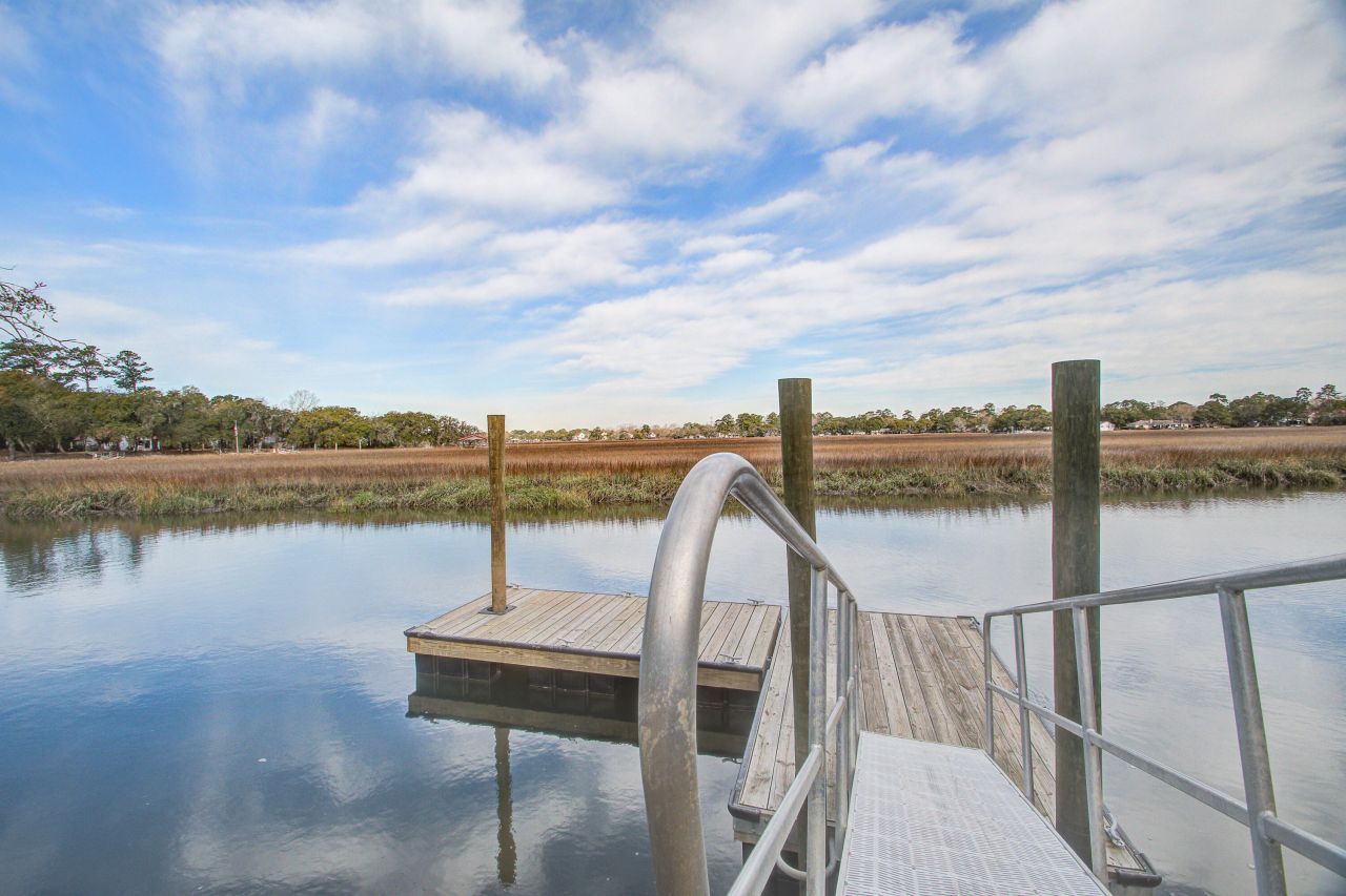 1435 N Edgewater Drive Photo 28