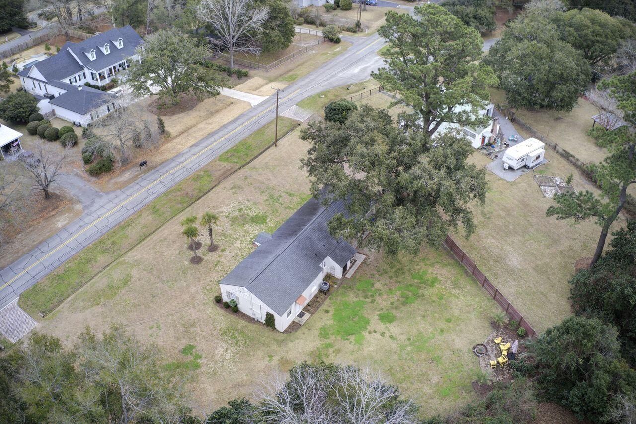 1435 N Edgewater Drive Photo 30