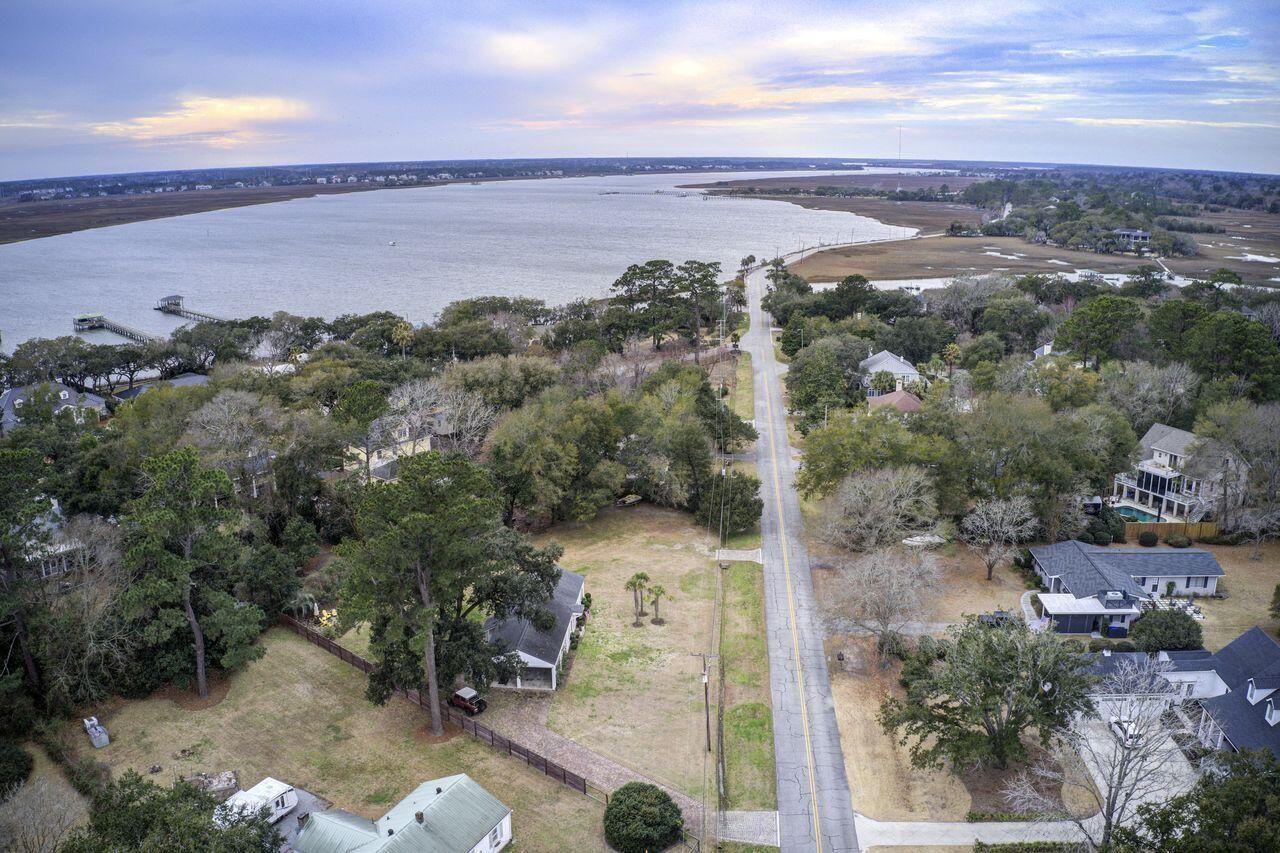 1435 N Edgewater Drive Photo 31