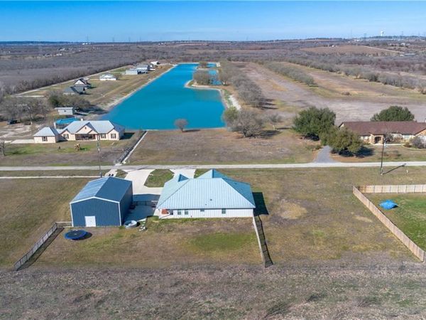 144 Ski Plex Drive , Seguin, TX 78155
