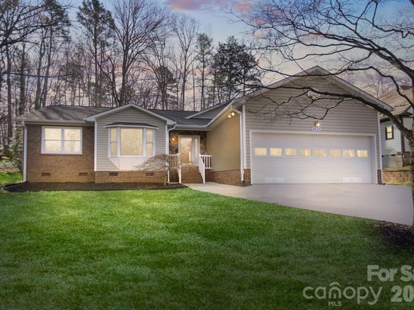 4437 Lake Shore Road N, Denver, NC 28037