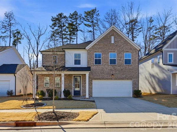 8209 Franklin Trail Street, Mint Hill, NC 28227