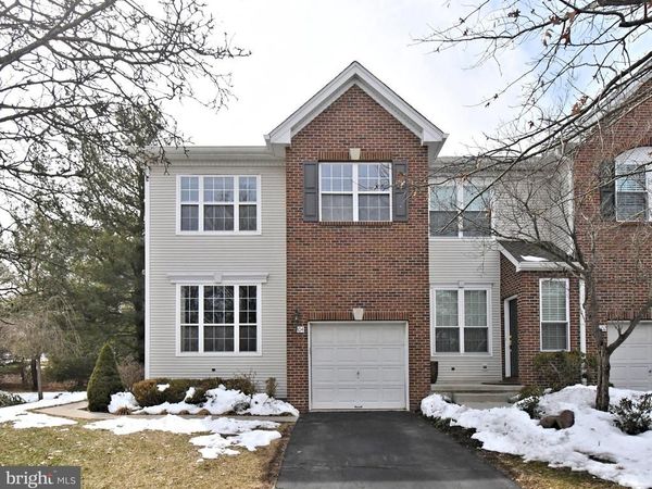 104 DISPATCH DRIVE, WASHINGTON CROSSING, PA 18977