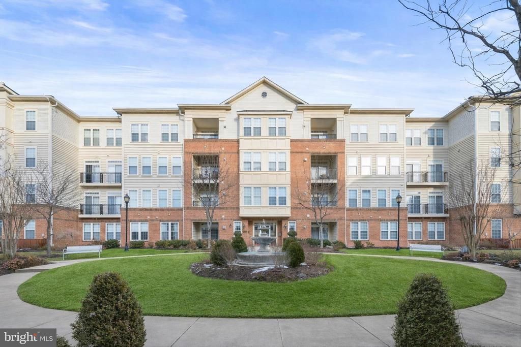 2510 Kensington Garden, Unit 301, Ellicott City, MD 21043 Main Photo