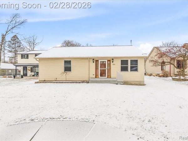 795 N Parent Street, Westland, MI 48185